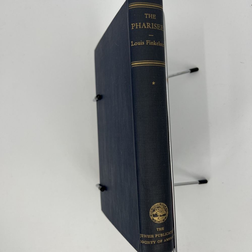The Pharisees: The Sociological Background Of Their‎ Faith Volume 1 of 2